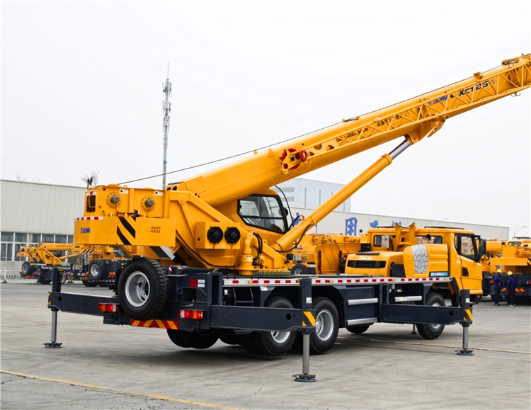 XCMG Official 25 Ton Truck Crane XCT25L4 China RC Lifting Crane Remote Control Price